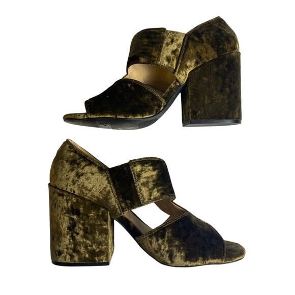 Cabi Women's Green Interlock Crushed Velvet Block Heel Size 8 - Picture 8 of 9